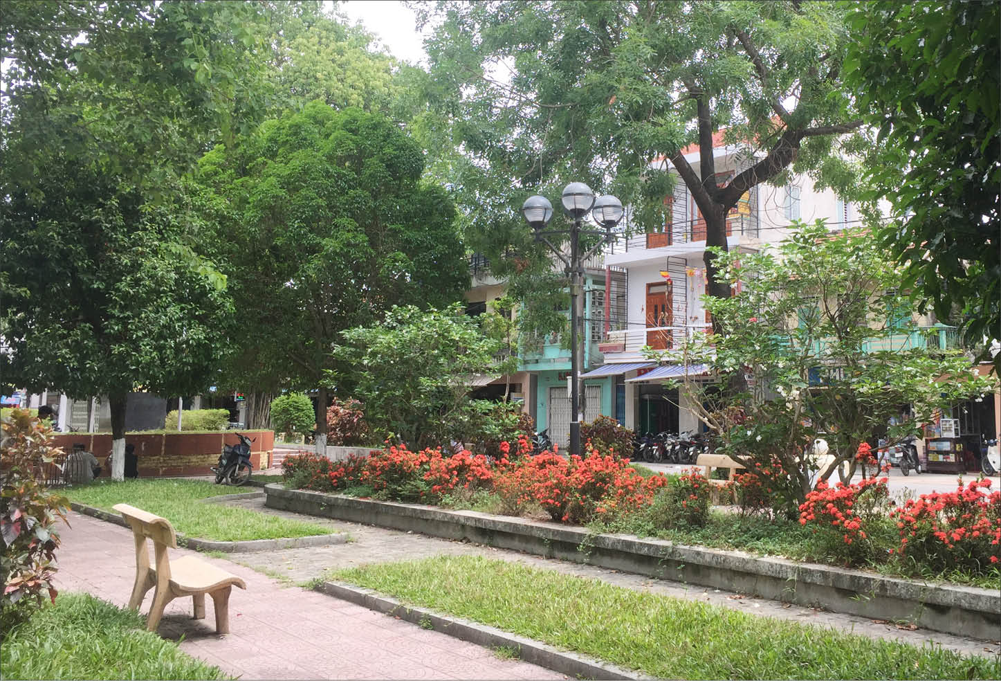 đường Phan Đăng Lưu Huế