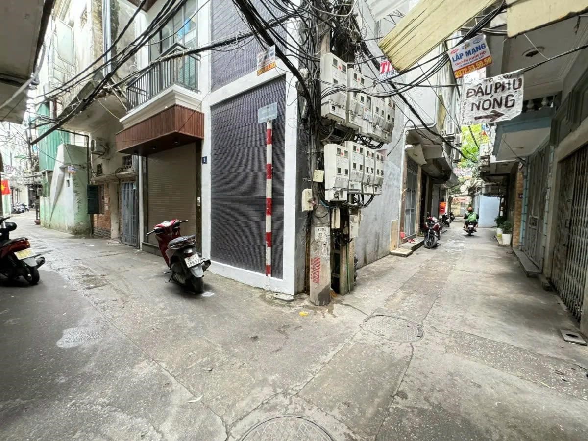 đường Bạch Đằng ở Hà Nội