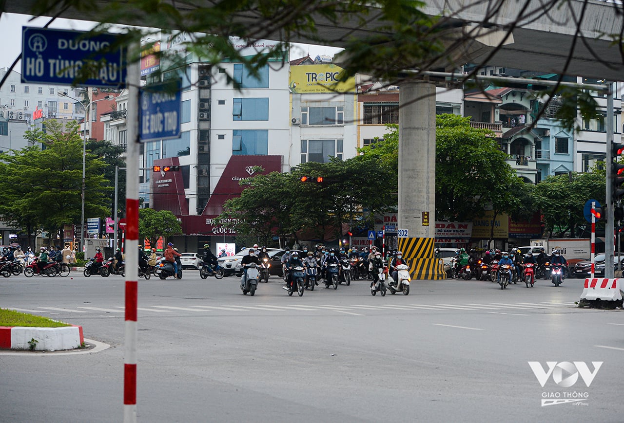 đường Hồ Tùng Mậu ở Hà Nội