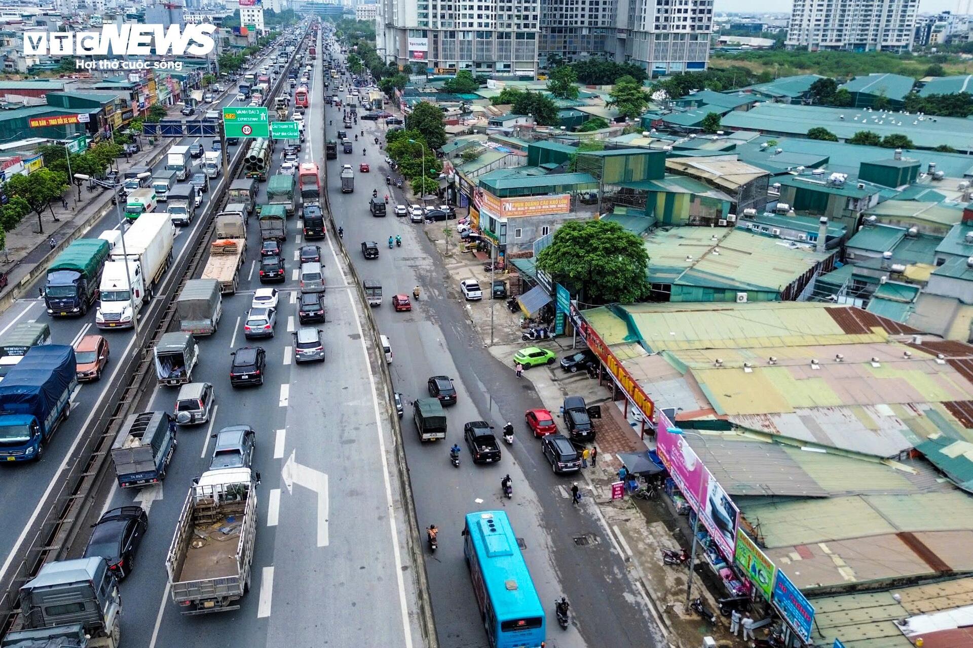 đường Nguyễn Xiển ở Hà Nội