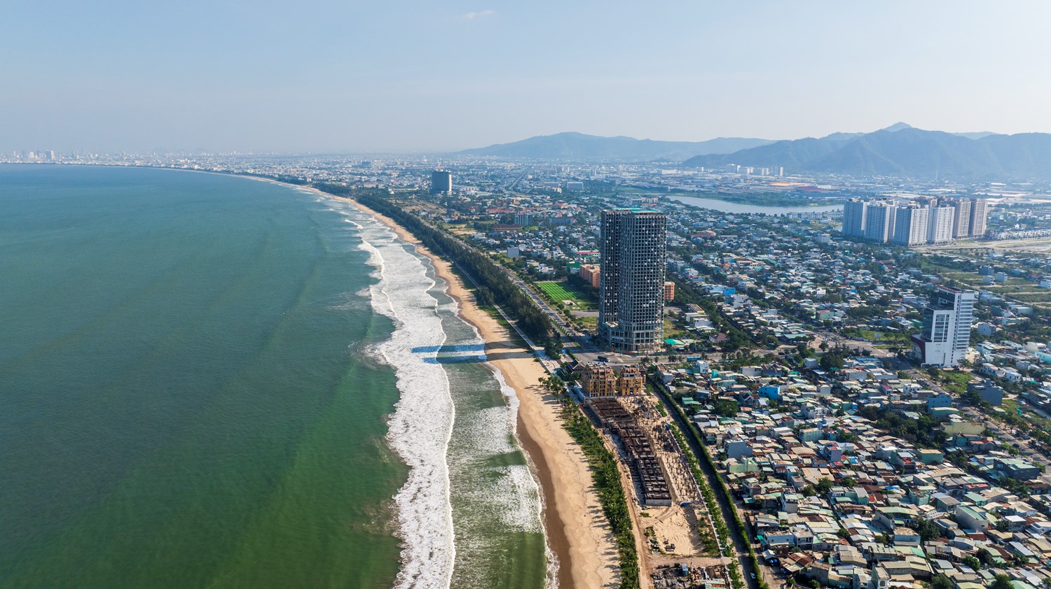 đường Nguyễn Tất Thành Đà Nẵng