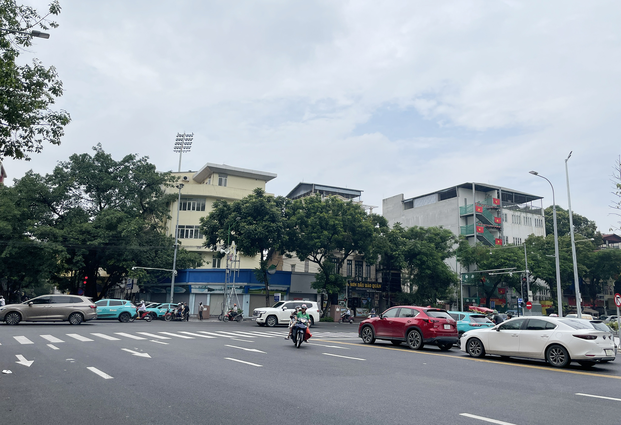 đường Nguyễn Thái Học ở Hà Nội