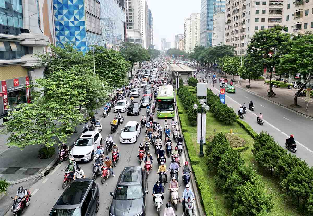 đường Lê Văn Lương Hà Nội