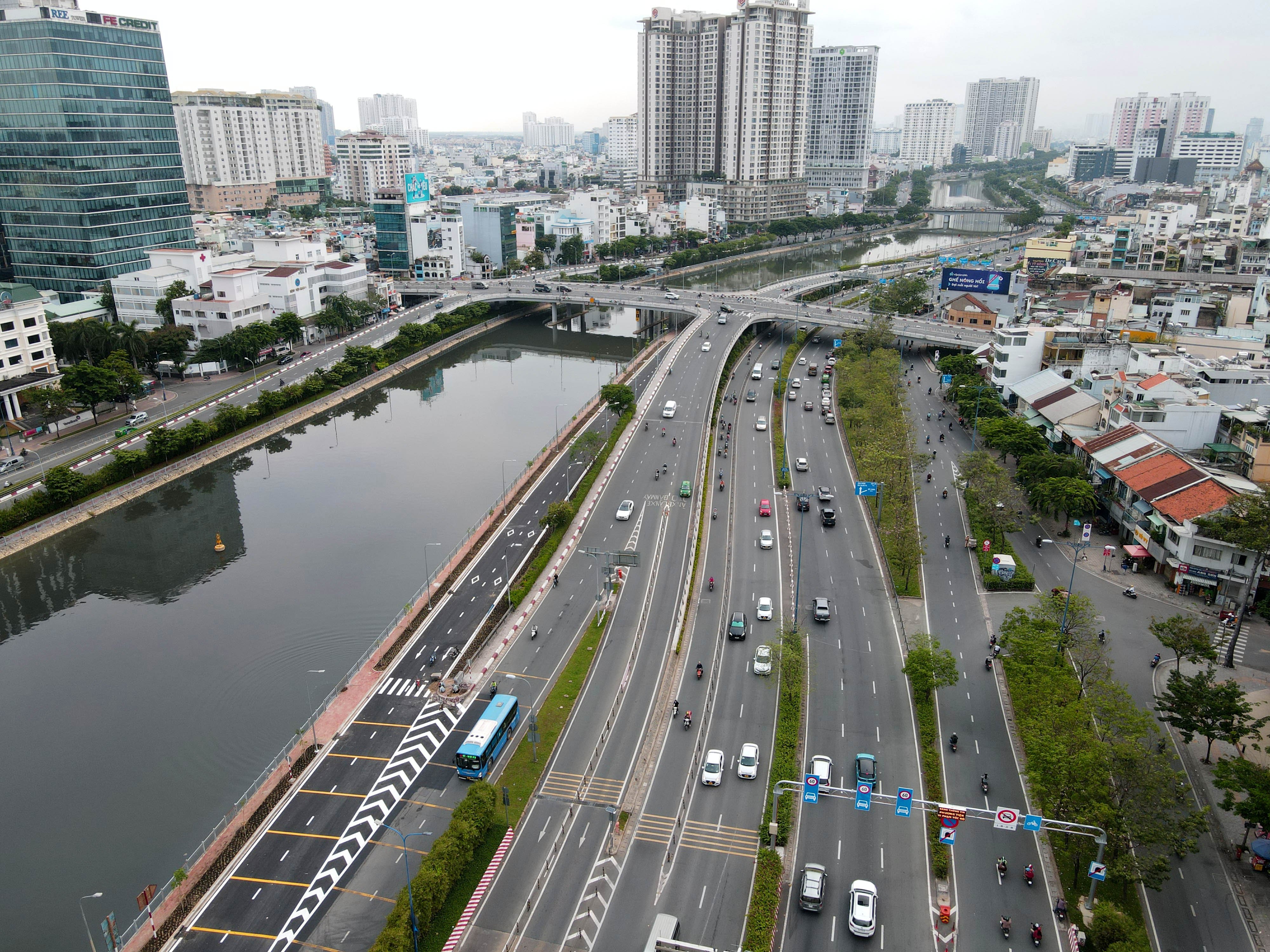 đường Võ Văn Kiệt Hà Nội