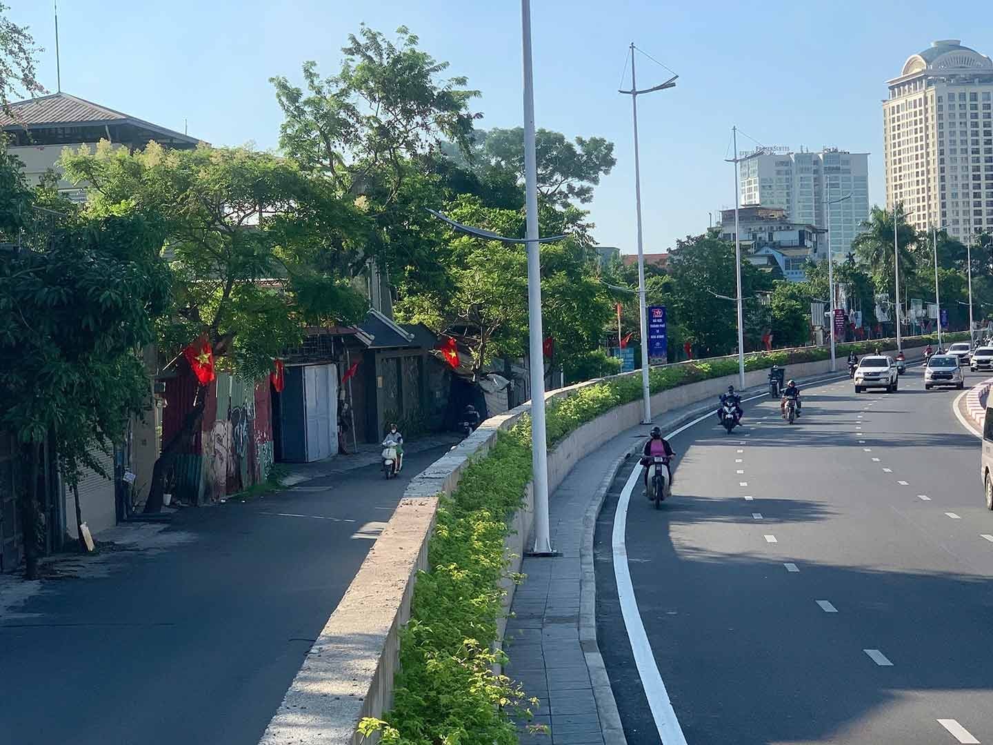 đường Âu Cơ ở Hà Nội