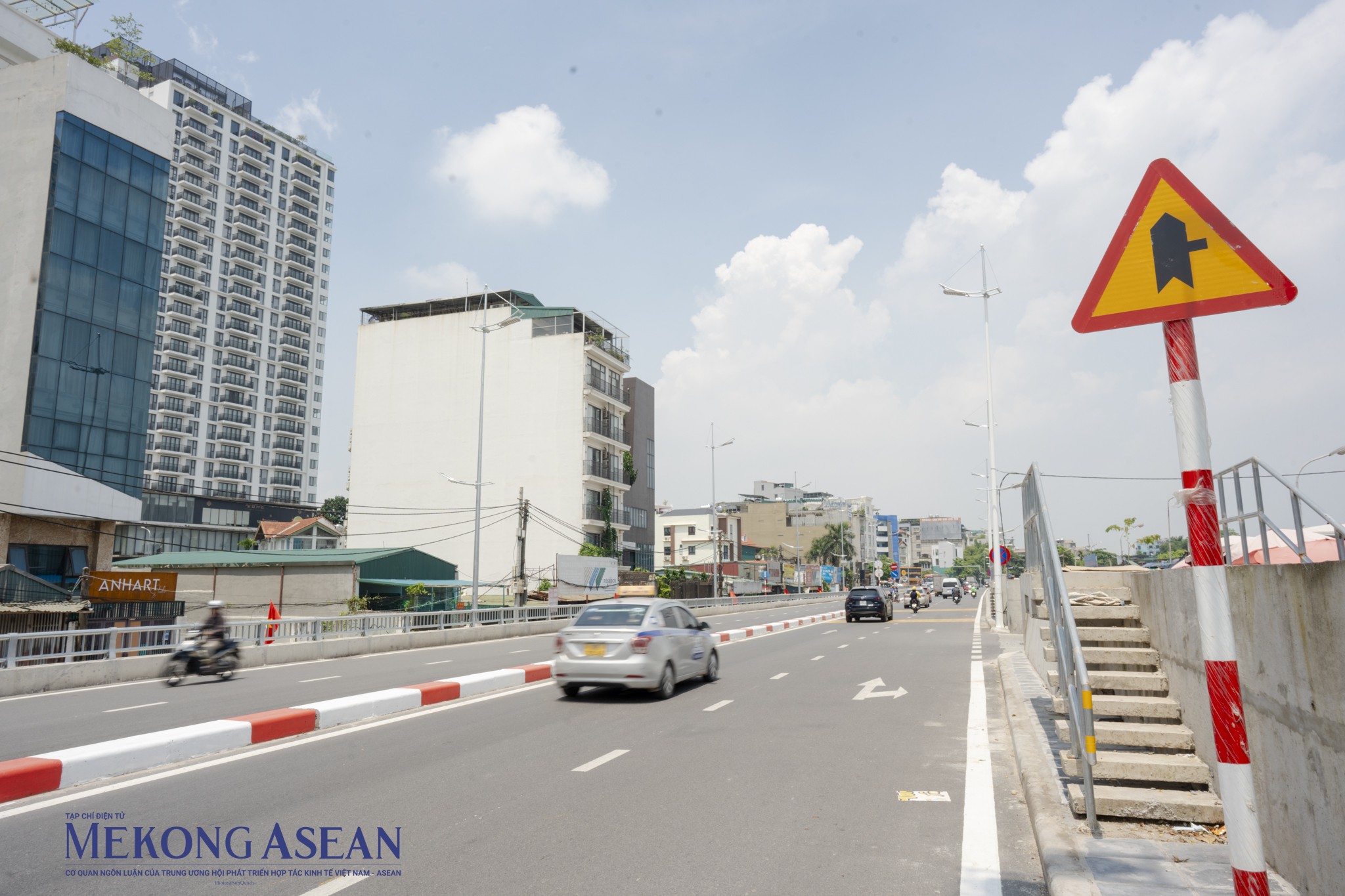 đường Nghi Tàm Hà Nội