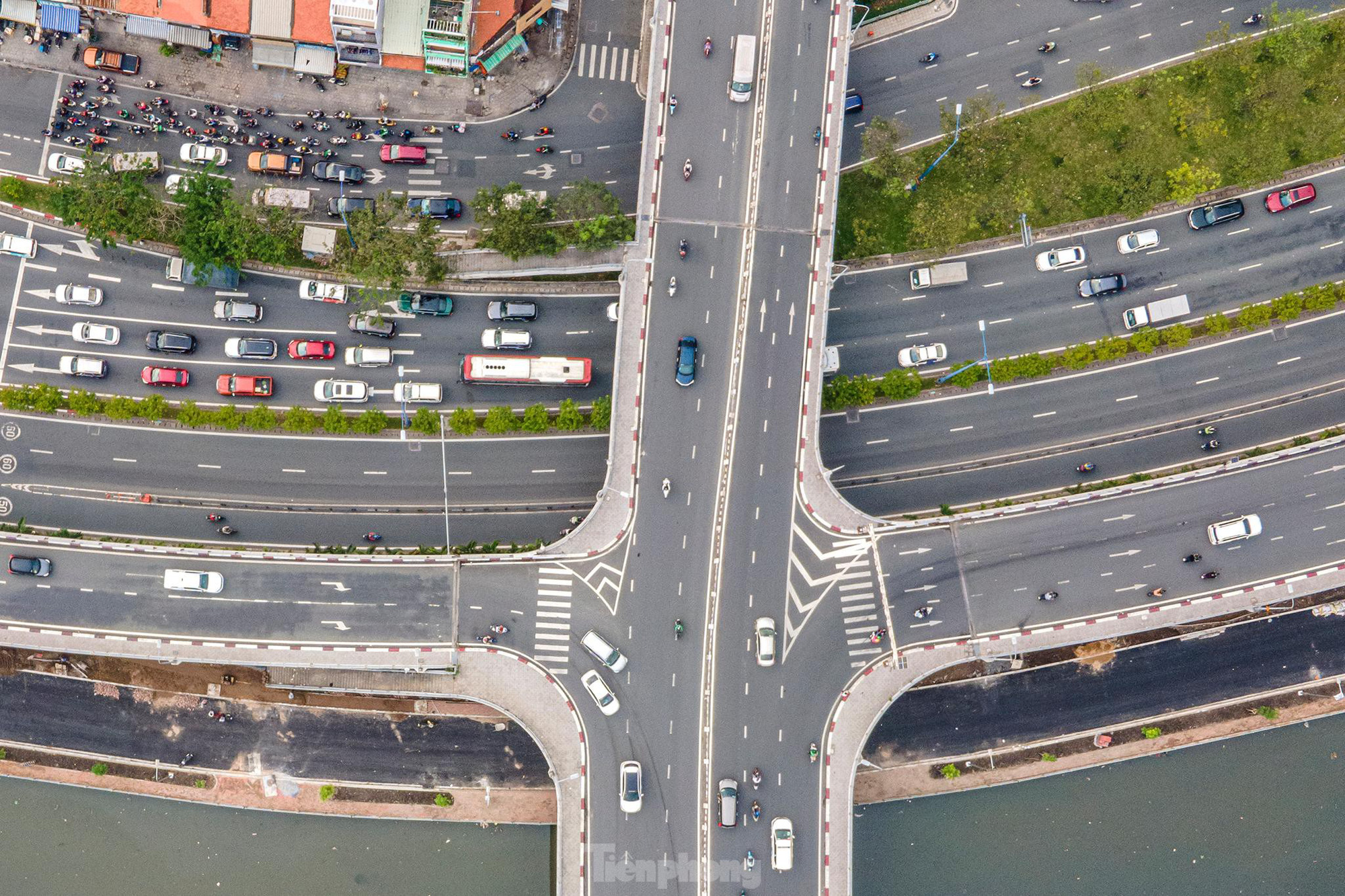 đường Võ Văn Kiệt ở Hà Nội