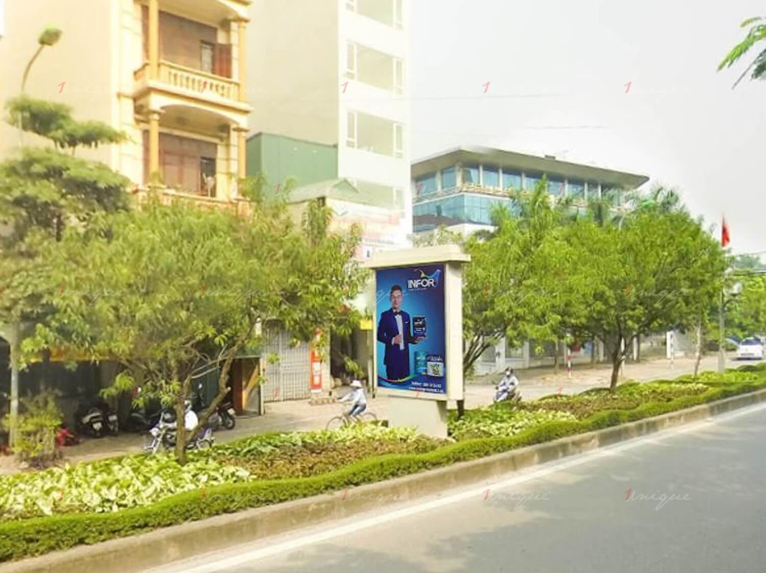 đường Lạc Long Quân